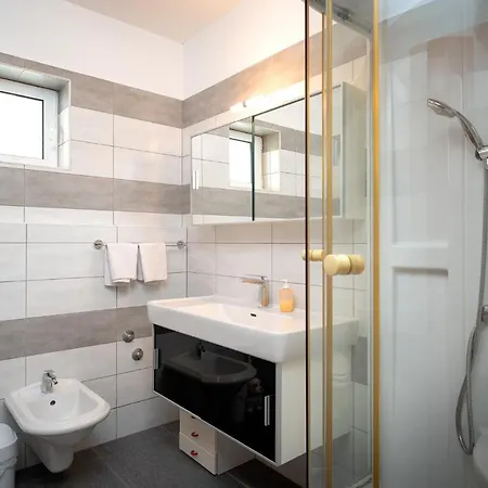 Spacious Apartment Hvar Town