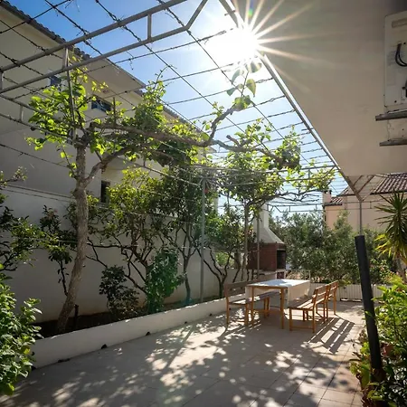 Spacious * Hvar Town